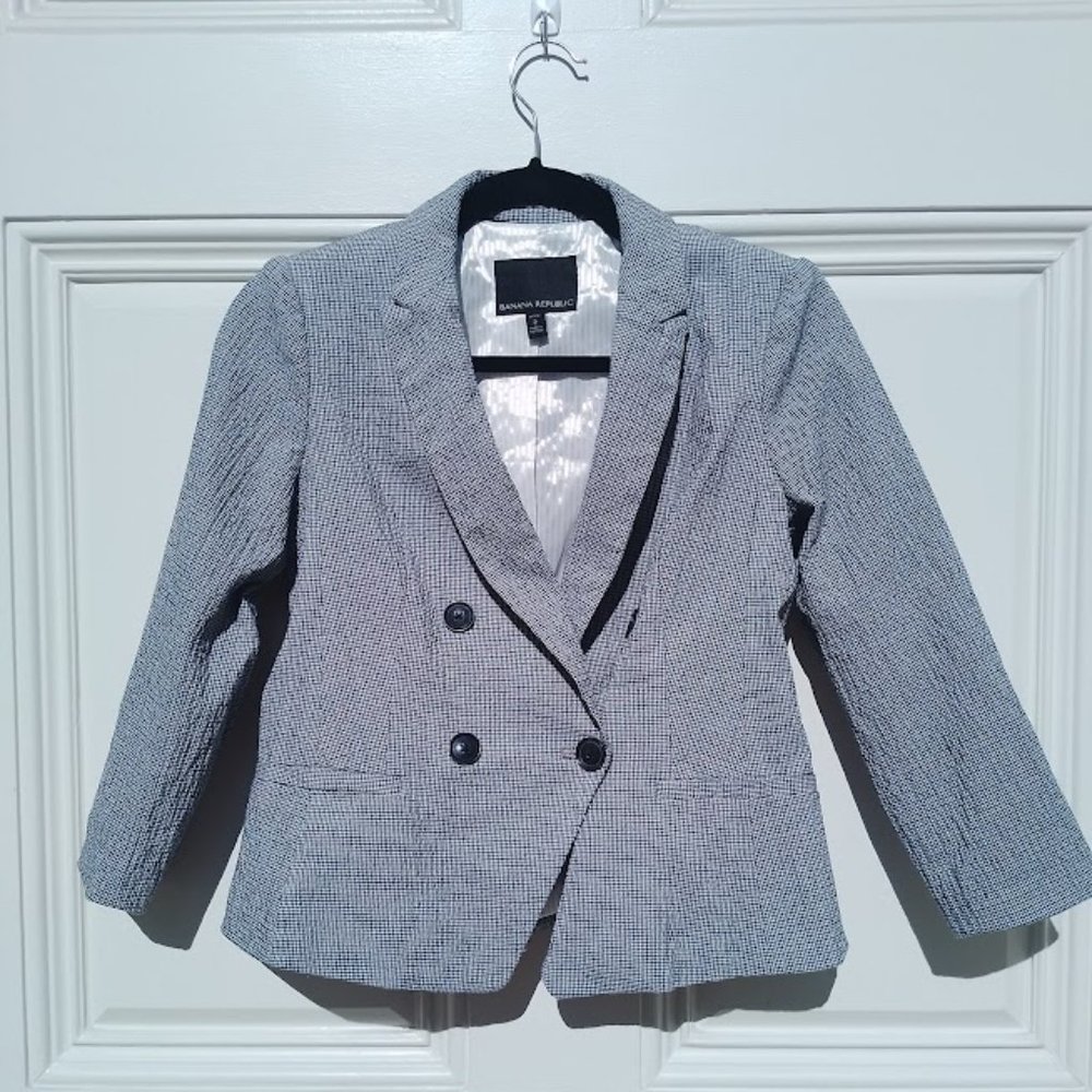Banana Republic Woman's Grey Plaid Seersucker Blazer, Size US 2